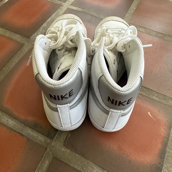 Nike Blazer Mid '77 (GS) Athletic Sneakers Platinum Silver - Picture 5 of 9